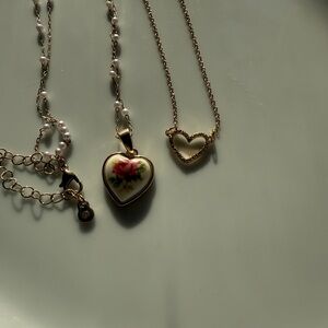 Vintage-Style Heart Necklace Set | Pearl Chain + Gold Heart Charm